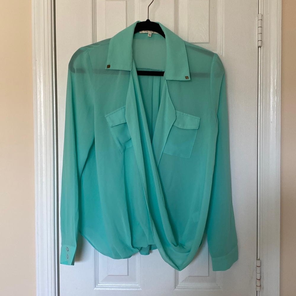 Ladies top.